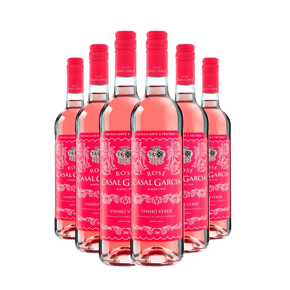 Imagem Com Vinho Rosé Casal Garcia