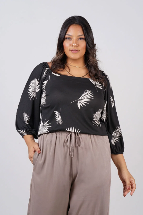 Blusa Plus Size Manga Longa Preta