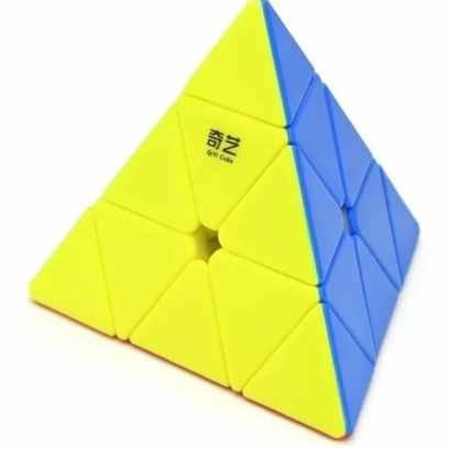 5 Melhores Cubos Mágicos: Diversas Opções Para Você Se Divertir! Imagem Com Ludokubo Cubo Magico Piraminx Moyu Meilong Stickerless Demolidor, Preto