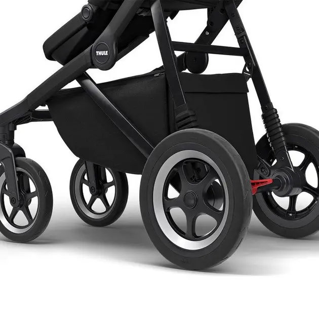 Carrinho de Bebê Thule Sleek + Moisés Preto Carrinho de Bebê Thule Sleek + Moisés Preto