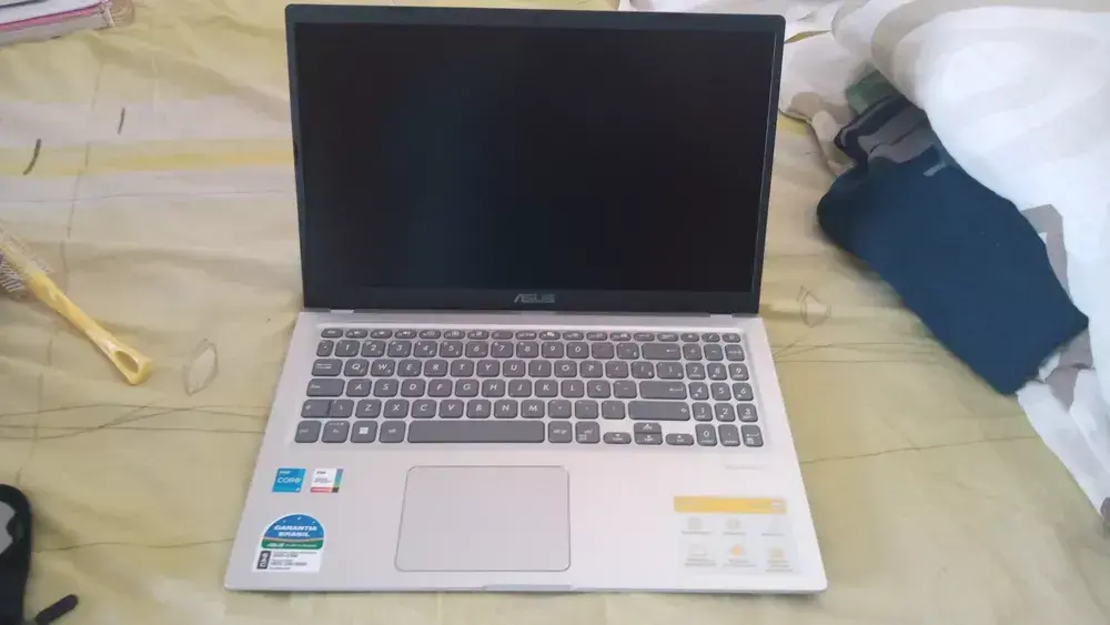 Notebook Asus Vivobook 15 X1500EA-EJ3669 – Intel Core i5, 8GB RAM, 256GB SSD, Tela 15.6″ Notebook Asus Vivobook 15 X1500EA-EJ3669 - Intel Core i5, 8GB RAM, 256GB SSD, Tela 15.6